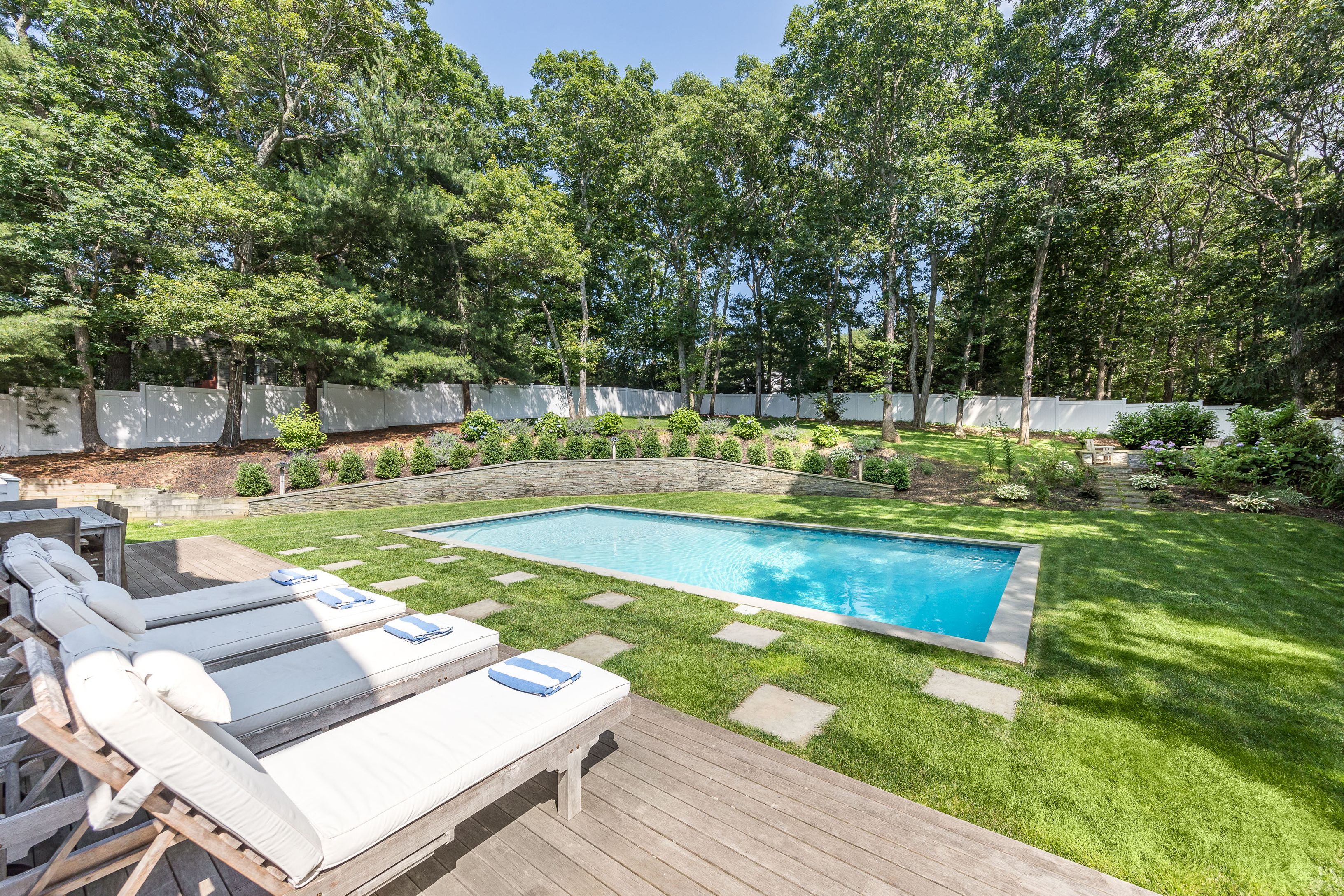27 Kings Point Road East Hampton, NY 11937 - Photo 3 of 13