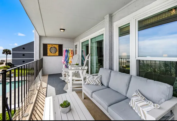 $394,000 | 7600 Seawall Boulevard, Unit 208, Galveston, TX 77551