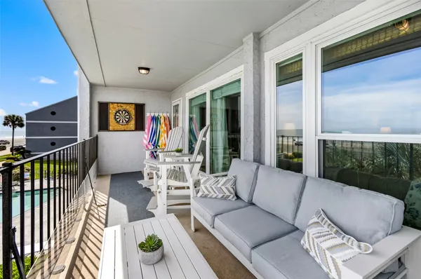 $394,000 | 7600 Seawall Boulevard, Unit 208, Galveston, TX 77551