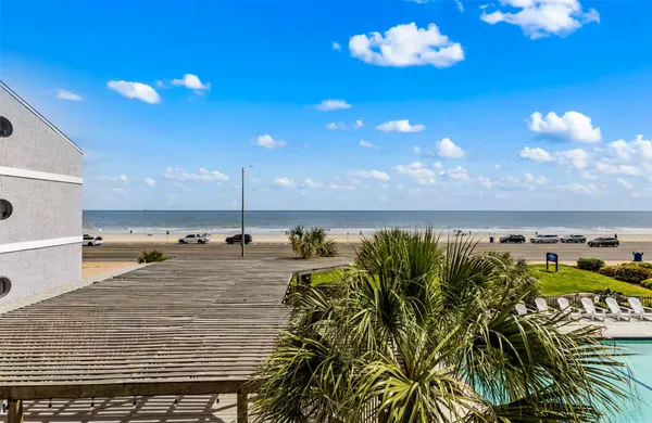 $394,000 | 7600 Seawall Boulevard, Unit 208, Galveston, TX 77551