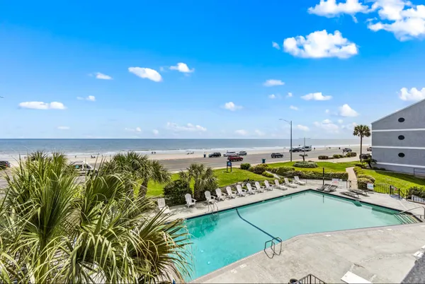 $394,000 | 7600 Seawall Boulevard, Unit 208, Galveston, TX 77551
