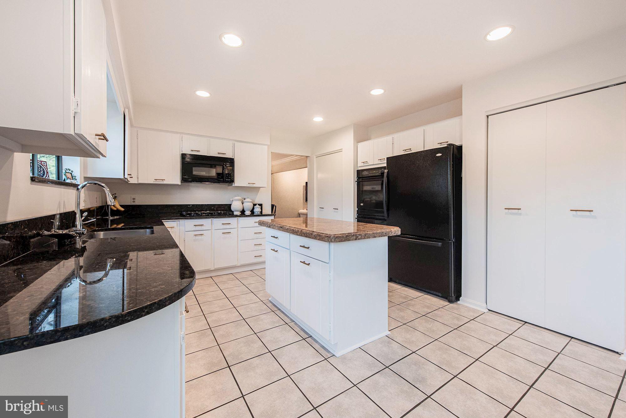 2123 Caves Road Owings Mills, MD 21117 - Photo 17 of 57 Kitchen