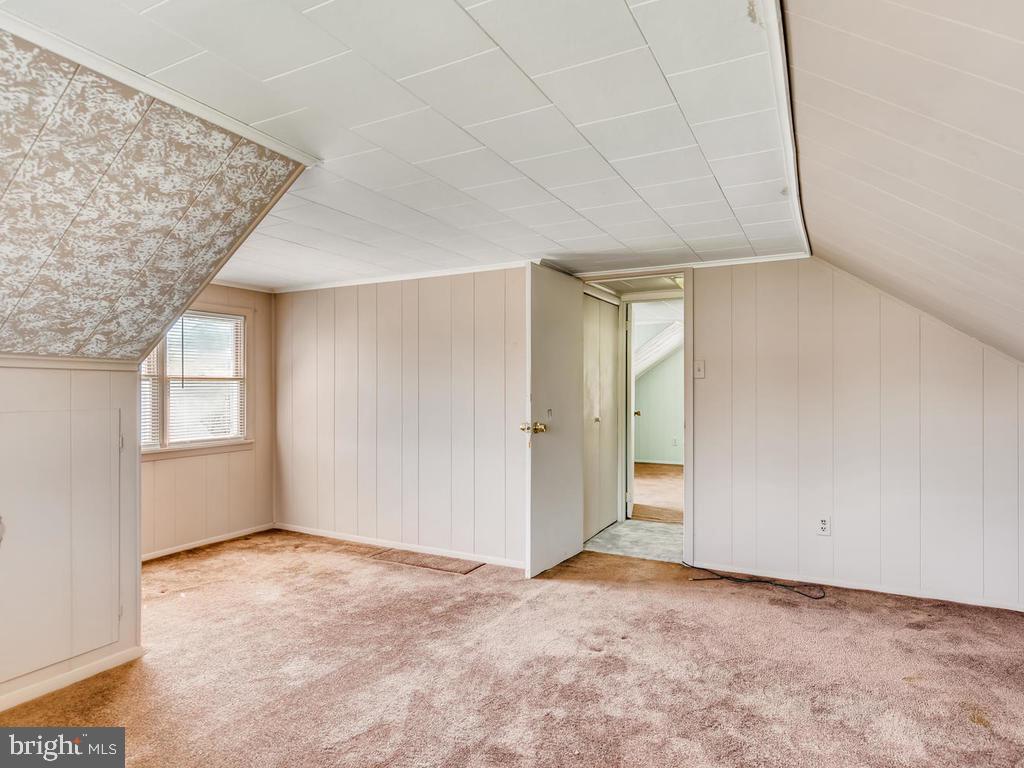 947 Woodlynn Road Baltimore, MD 21221 - Photo 20 of 36 Bedroom 2 (Upper Lvl)