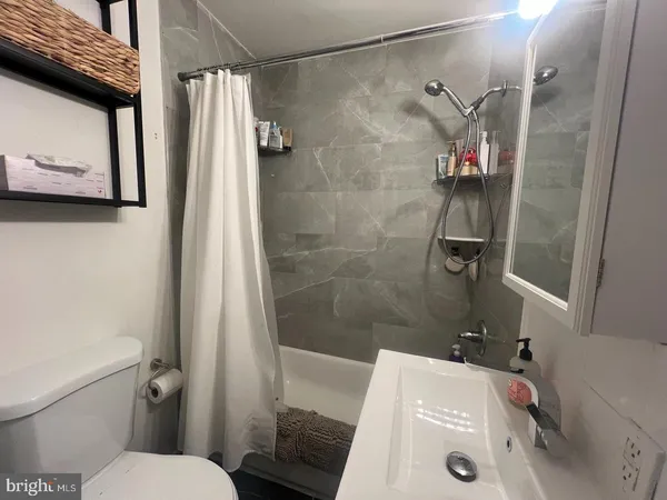 $2,250 | 1904 Fairmount Avenue, Unit 3, Philadelphia, PA 19130