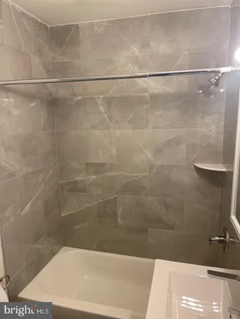 $2,250 | 1904 Fairmount Avenue, Unit 3, Philadelphia, PA 19130