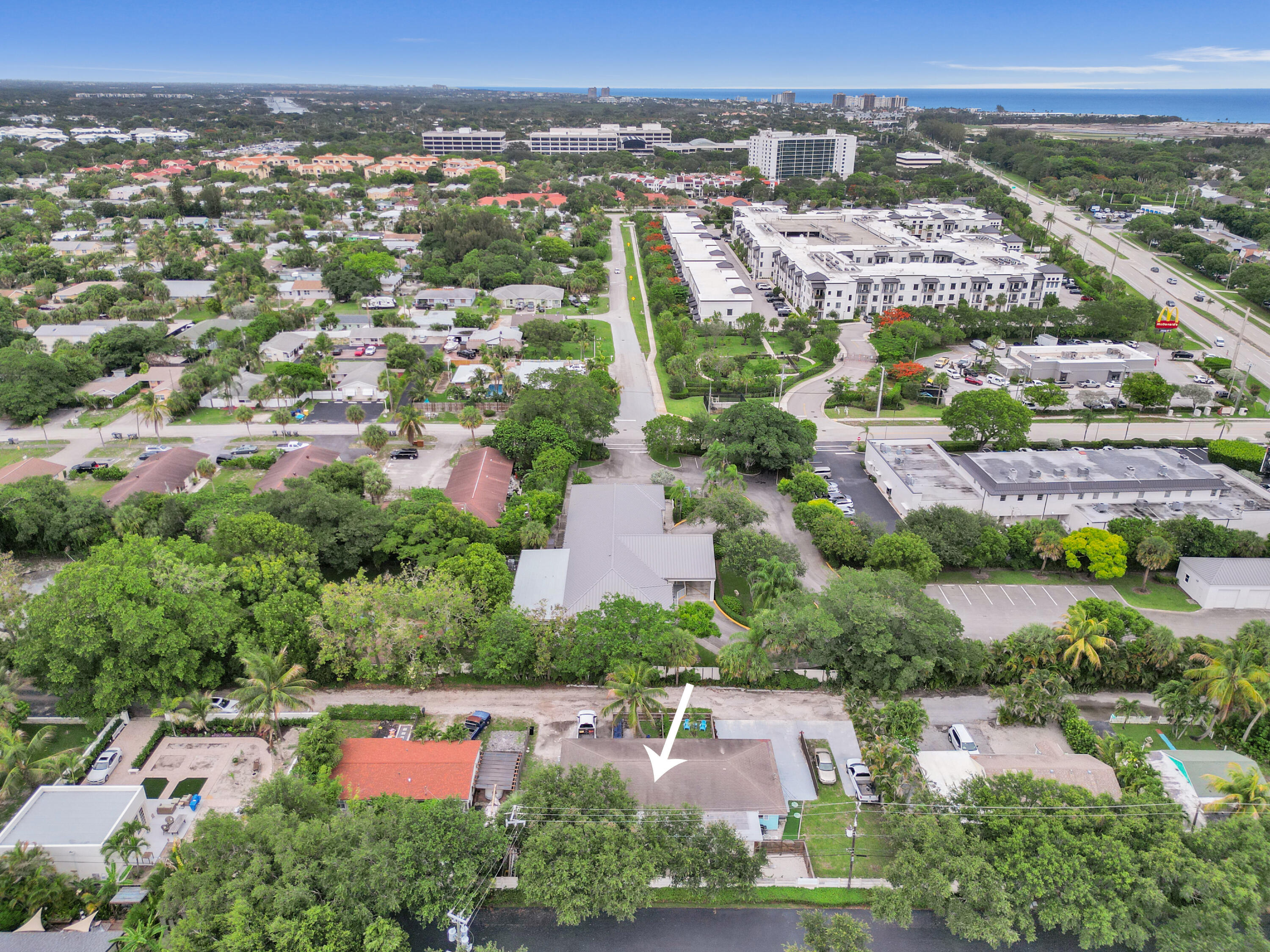 1718 Ridge Road North Palm Beach, FL 33408 - Photo 4 of 38 DJI_0571