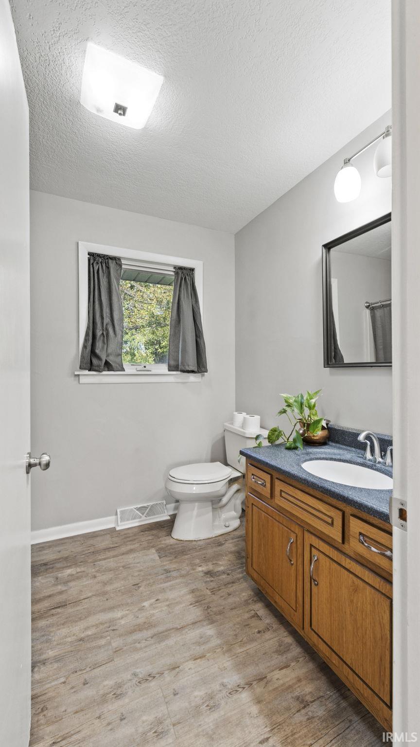 8951 Stellhorn Road Fort Wayne, IN 46835 - Photo 17 of 29 Gallery Image 17