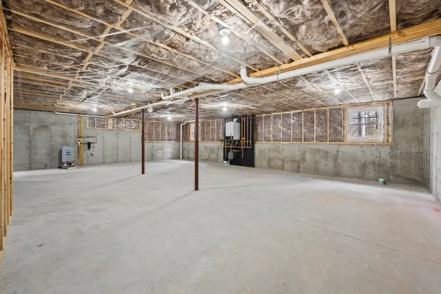 $949,900 | 80 Sky Drive, Windham, ME 04062