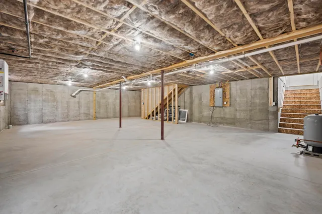 $949,900 | 80 Sky Drive, Windham, ME 04062