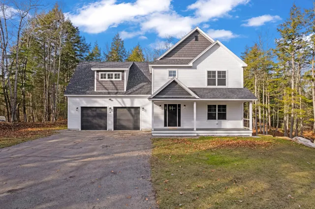 $949,900 | 80 Sky Drive, Windham, ME 04062