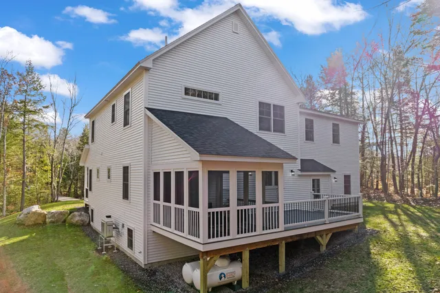 $949,900 | 80 Sky Drive, Windham, ME 04062