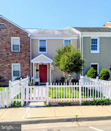 $385,000 | 9824 Town Lane, Manassas, VA 20110