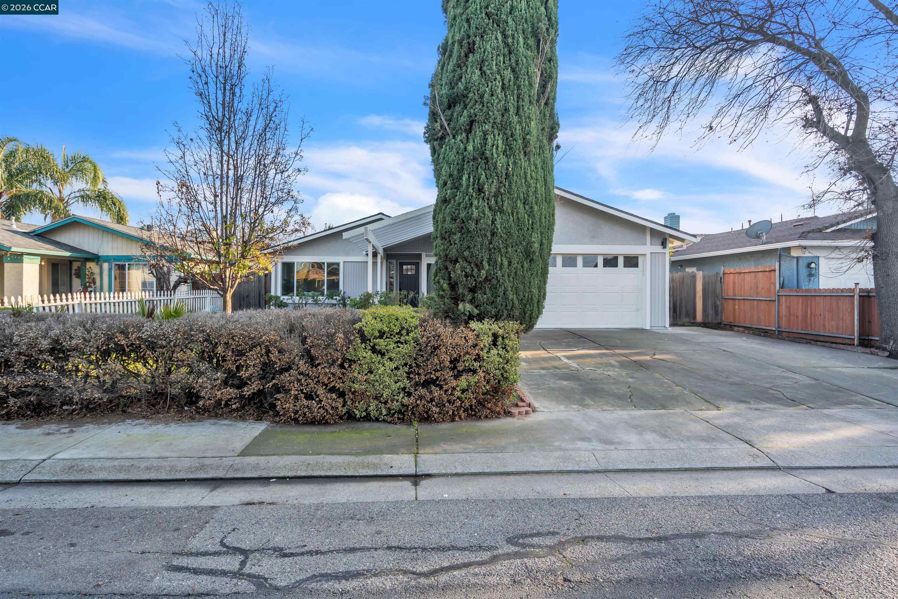 714 Fordham Drive Stockton, CA 95210 - Photo 1 of 31