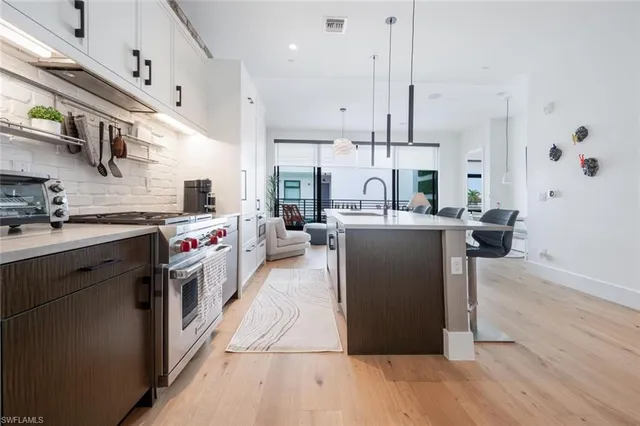 $13,000 | 850 Central Avenue, Unit 311, Naples, FL 34102