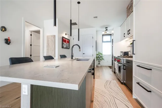 $13,000 | 850 Central Avenue, Unit 311, Naples, FL 34102