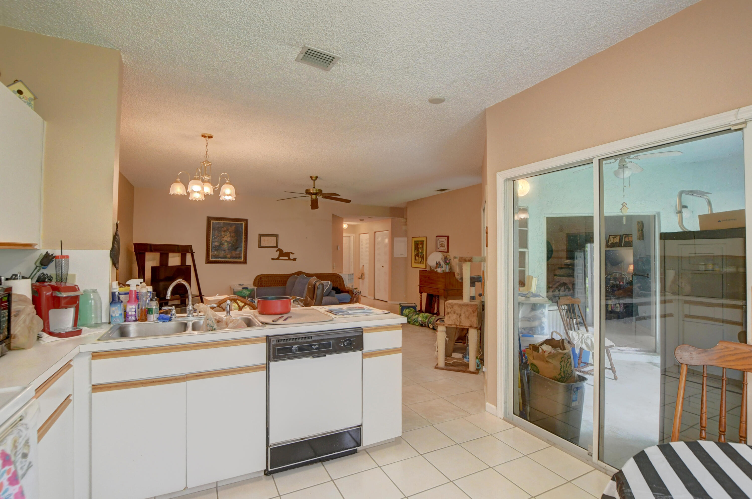 6689 Via Regina Boca Raton, FL 33433 - Photo 8 of 20 kitchen