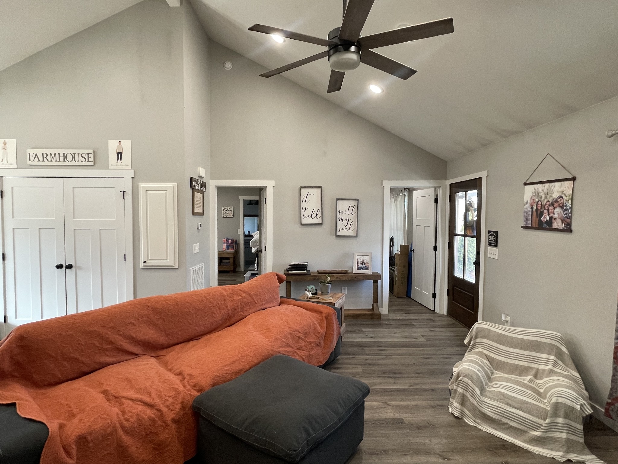 1875 Fall River Road Leoma, TN 38468 - Photo 7 of 18 a living room with furniture