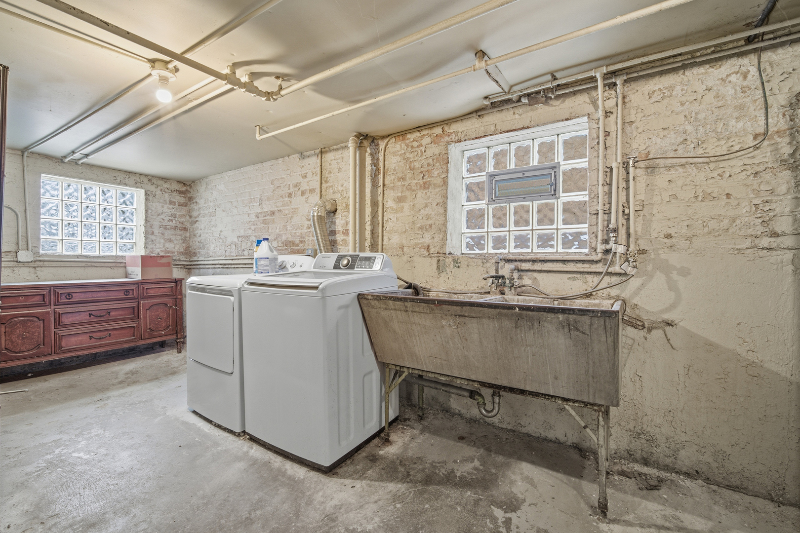 3341 North Rutherford Avenue Chicago, IL 60634 - Photo 17 of 25 Gallery Image 17
