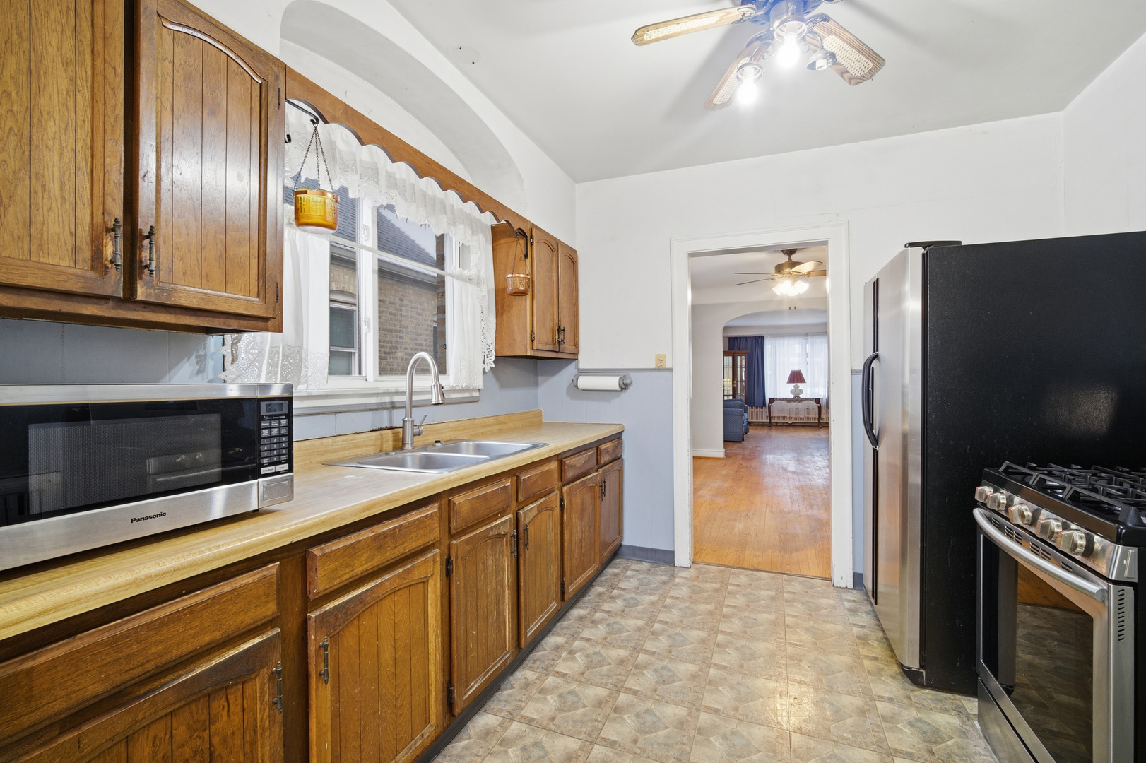 3341 North Rutherford Avenue Chicago, IL 60634 - Photo 9 of 25 Gallery Image 9