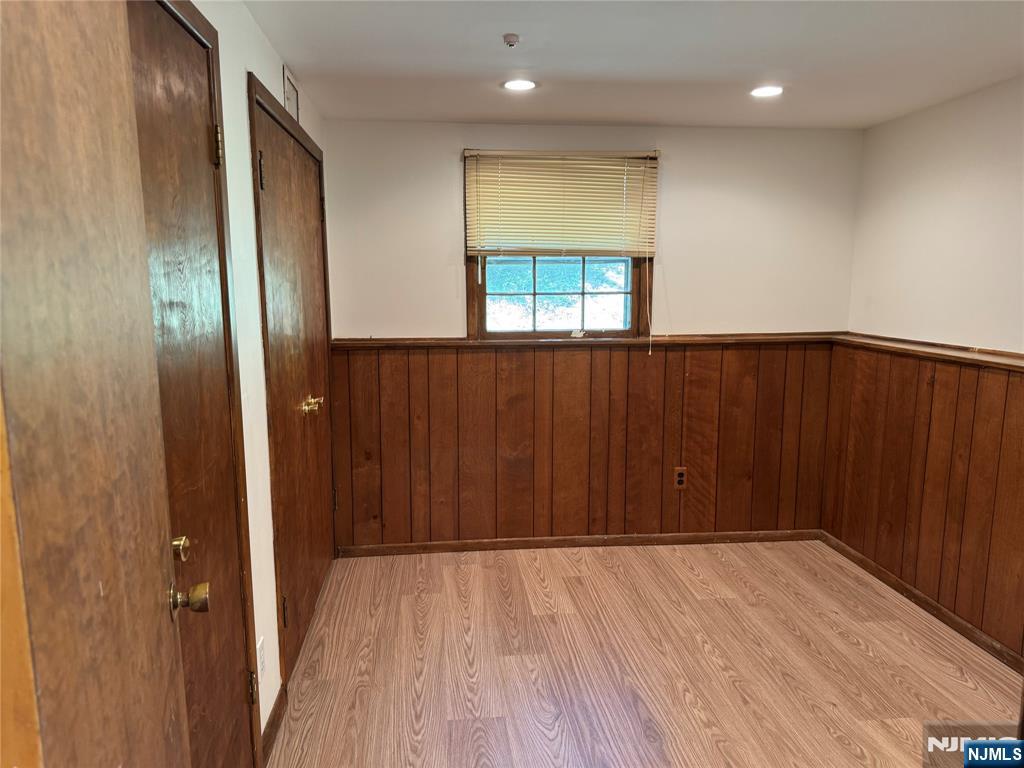 76 Cider Mill Road Hawthorne, NJ 07506 - Photo 24 of 38