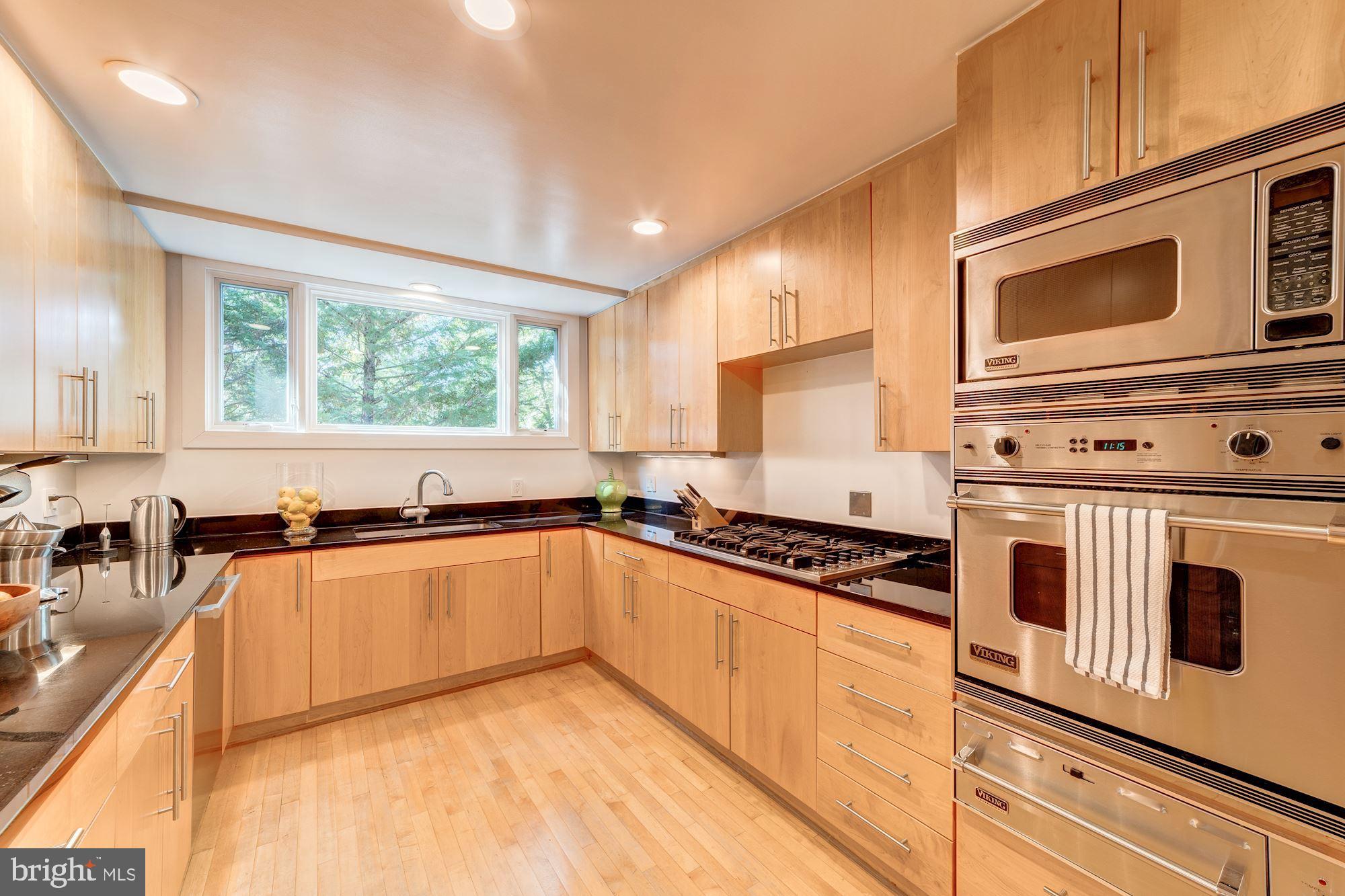 6422 Dahlonega Road Bethesda, MD 20816 - Photo 13 of 48