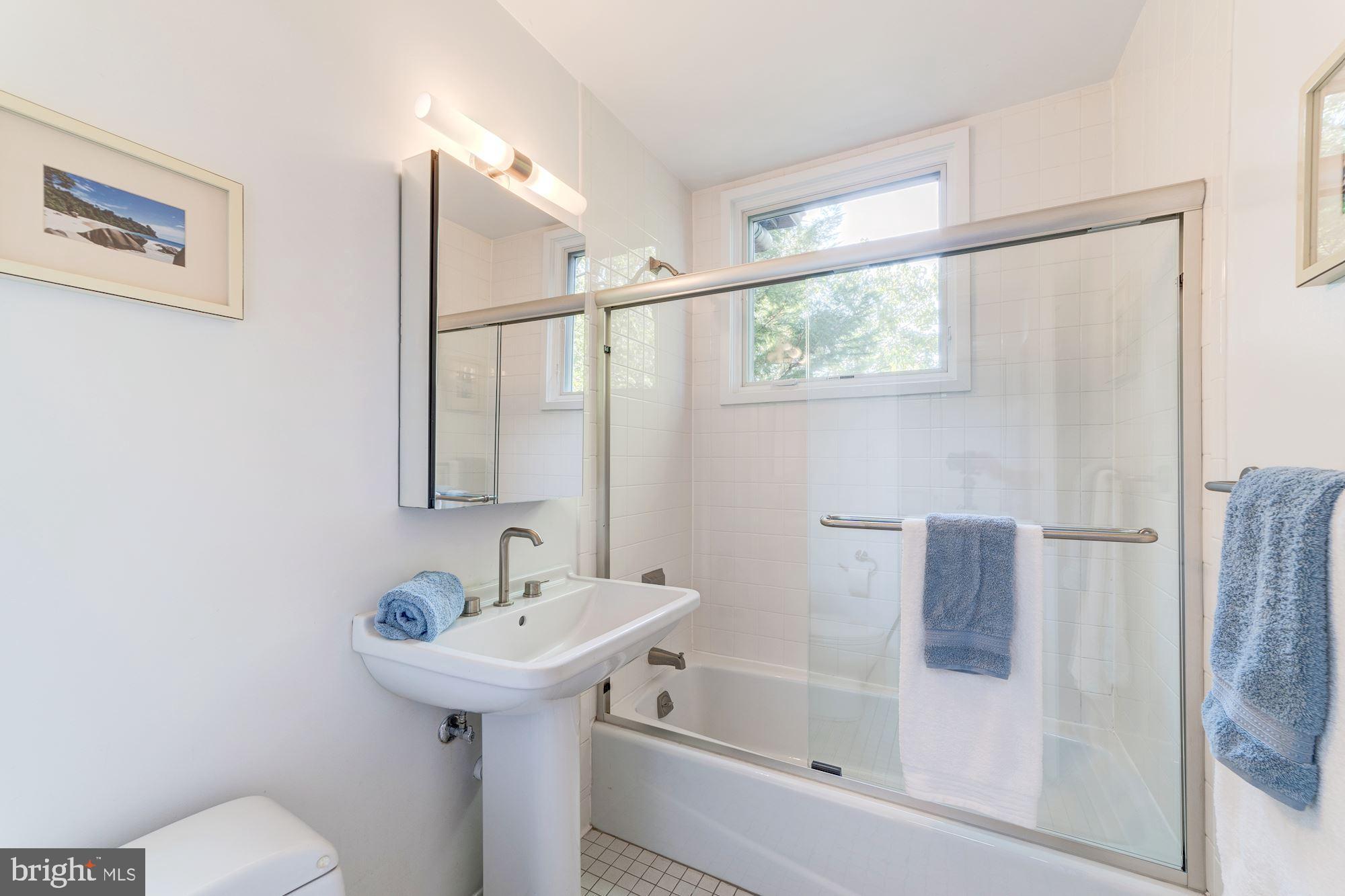 6422 Dahlonega Road Bethesda, MD 20816 - Photo 25 of 48