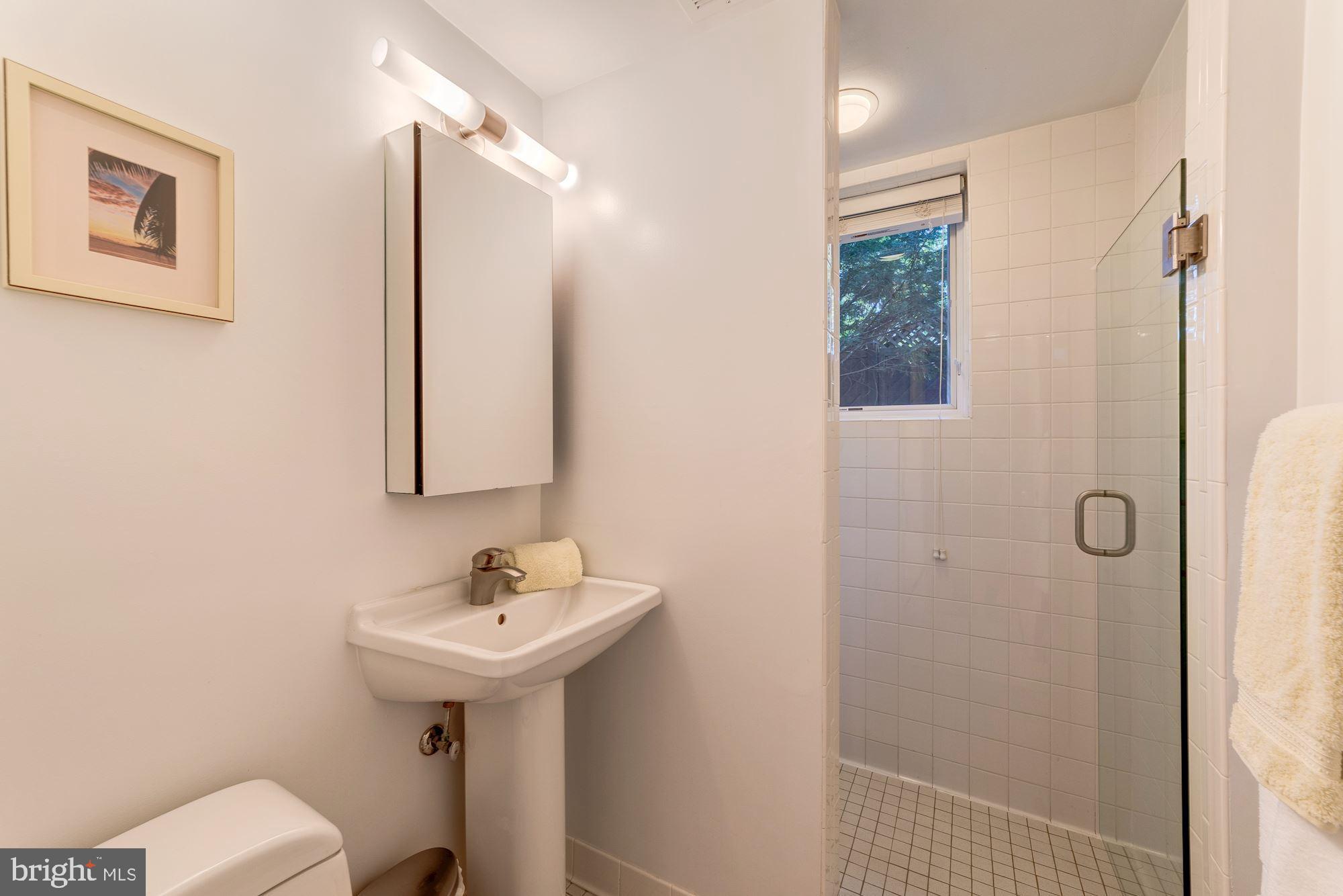 6422 Dahlonega Road Bethesda, MD 20816 - Photo 28 of 48