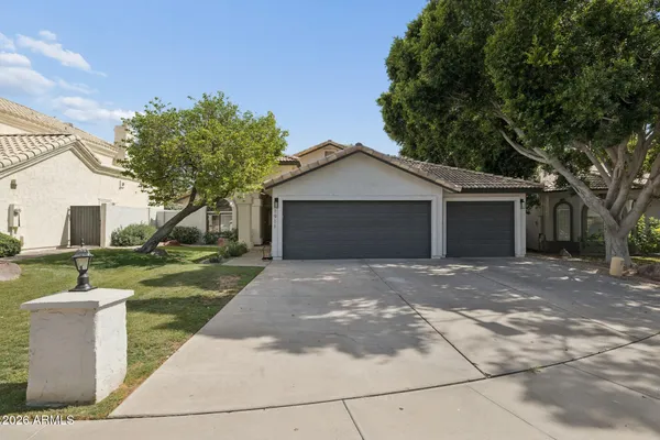 $898,888 | 1911 East Clipper Court, Gilbert, AZ 85234