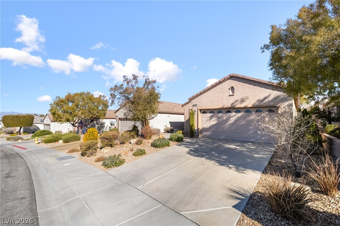 2564 Anani Road Henderson, NV 89044 - Photo 2 of 34