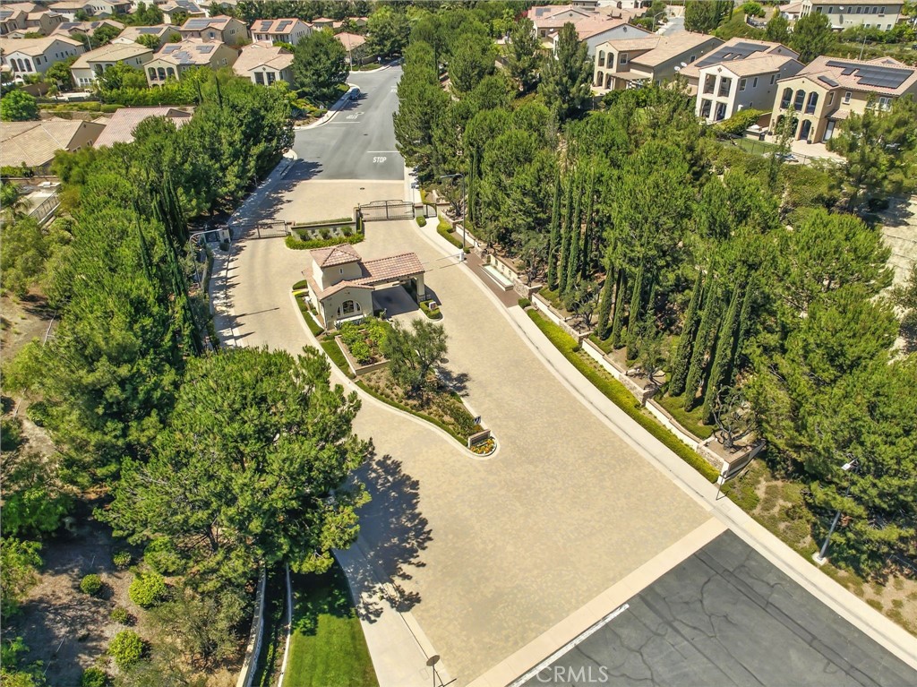 11864 Red Hawk Lane Porter Ranch, CA 91326 - Photo 18 of 21 Entrance at Bella Vista