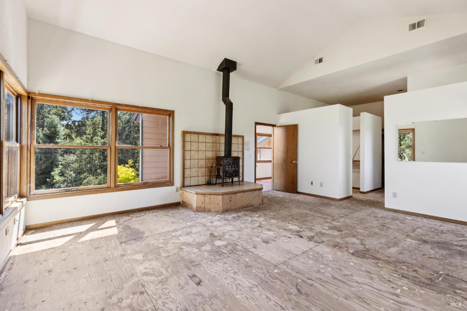 21540 Siri Road Guerneville, CA 95446 - Photo 33 of 99 a view of empty room with floor to ceiling window