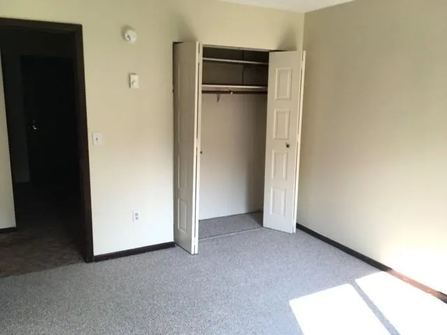 $665 | 102 Edgewood Street, Unit 4, New York Mills, MN 56567