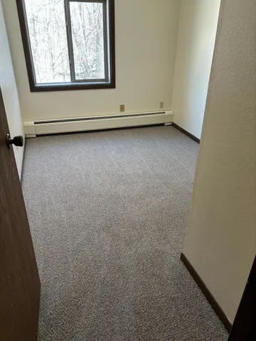 $665 | 102 Edgewood Street, Unit 4, New York Mills, MN 56567