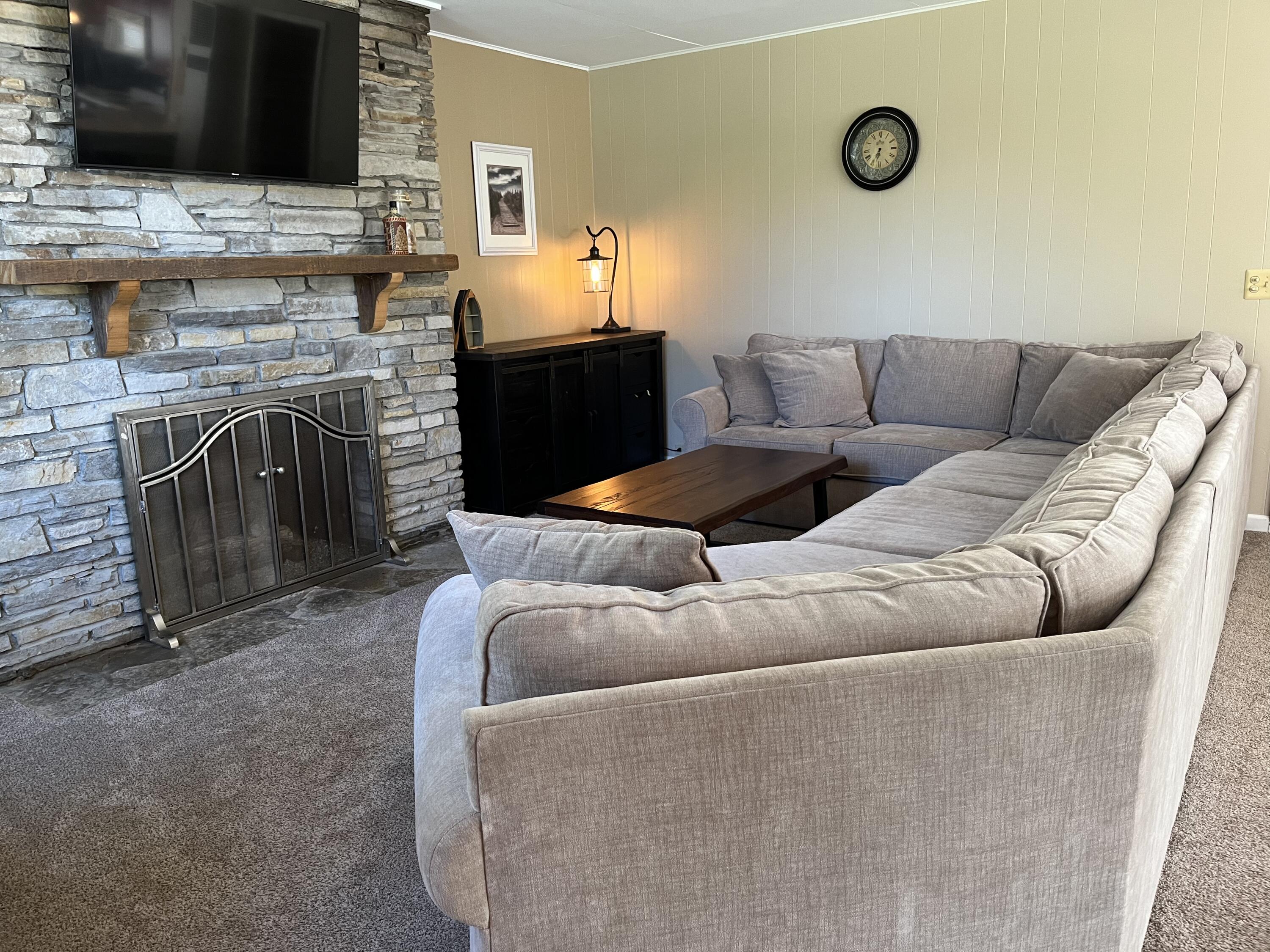 4488 Oden Road, Unit 1 Alanson, MI 49706 - Photo 5 of 20 Living room