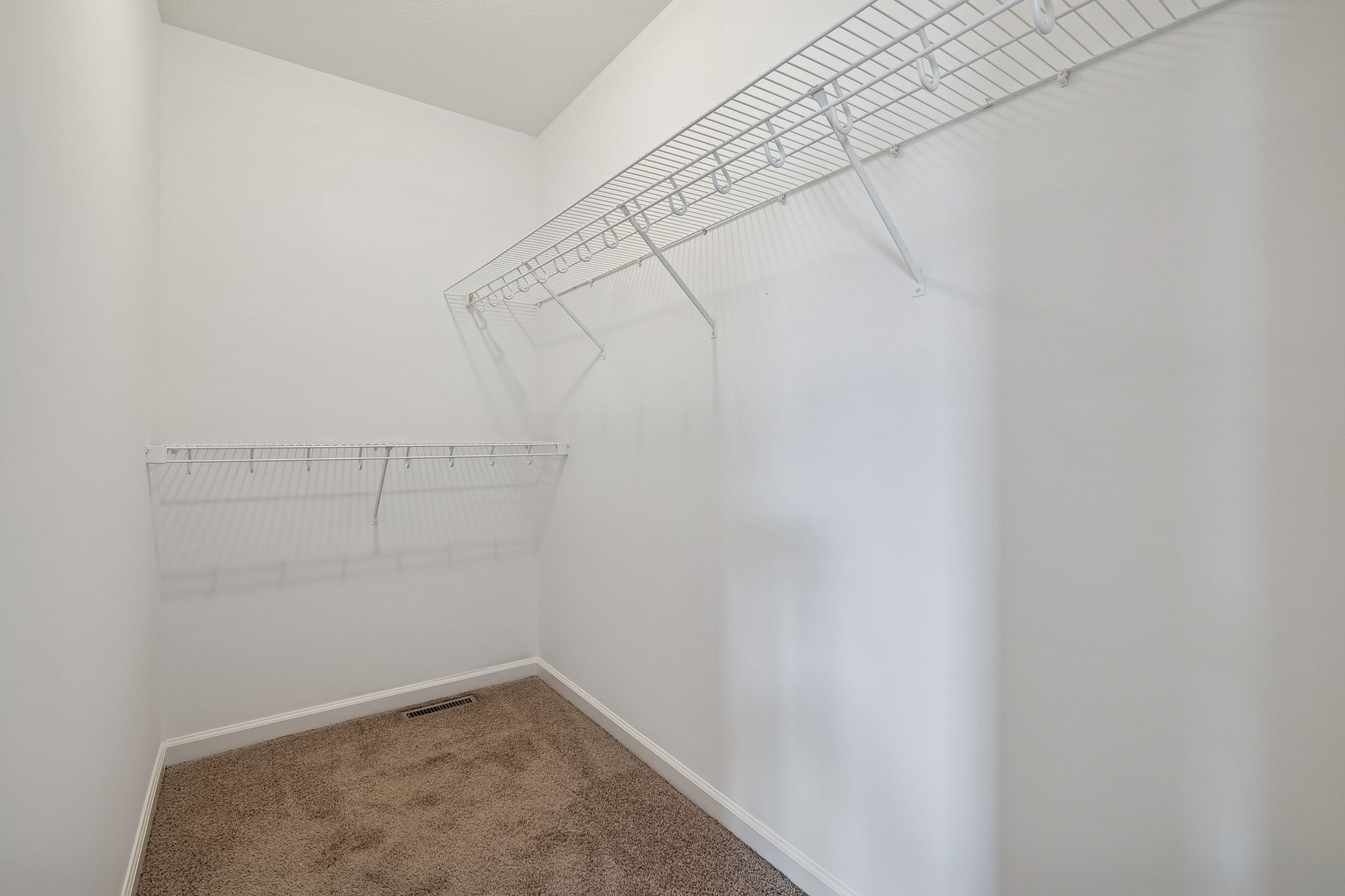 405 Zurich Court Clarksville, TN 37040 - Photo 22 of 48