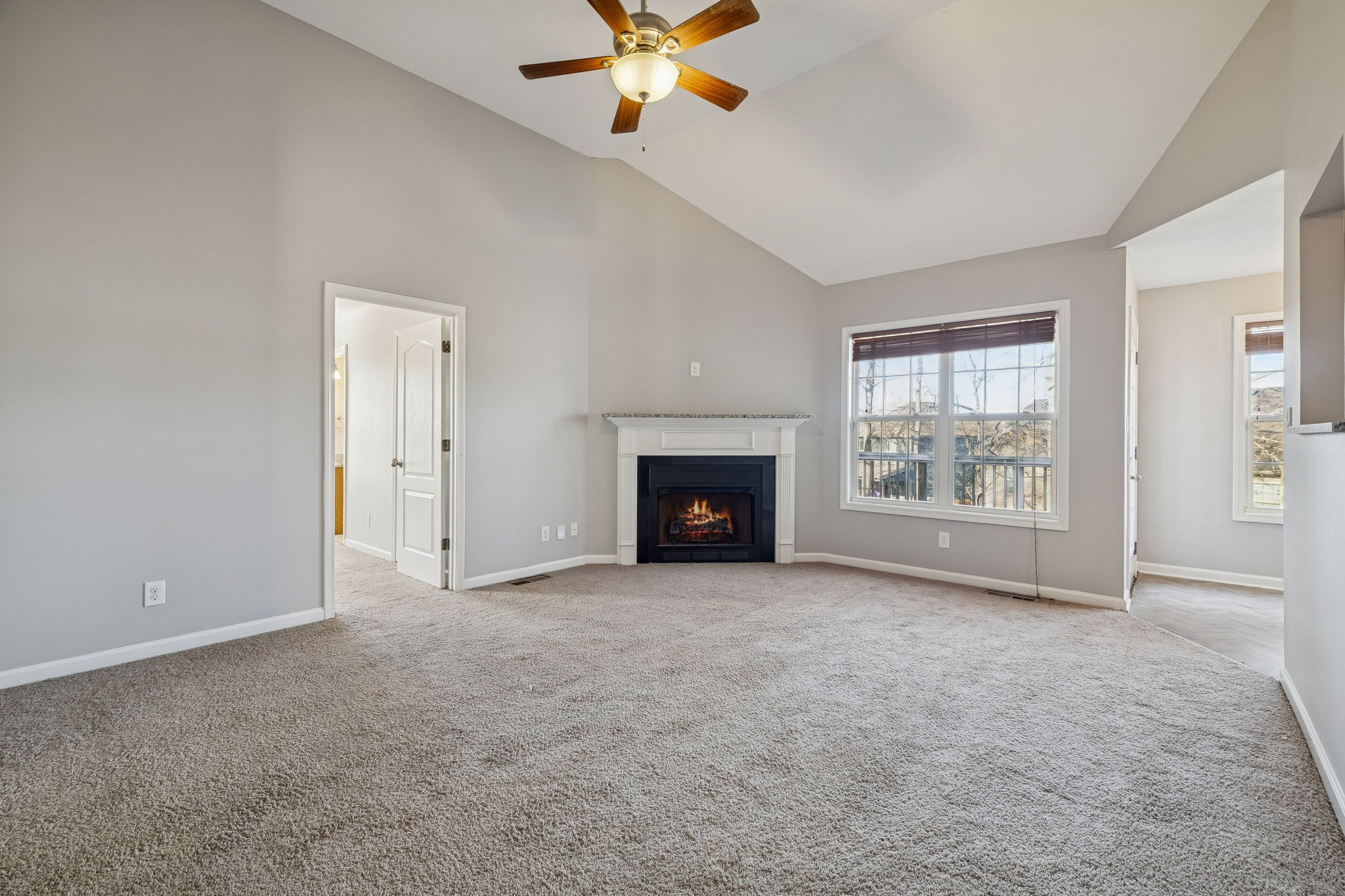 405 Zurich Court Clarksville, TN 37040 - Photo 6 of 48