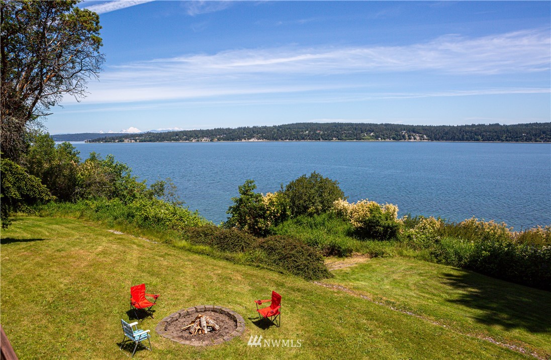 3895 Resort Road Greenbank, WA 98253 - Photo 3 of 39 Gallery Image 3