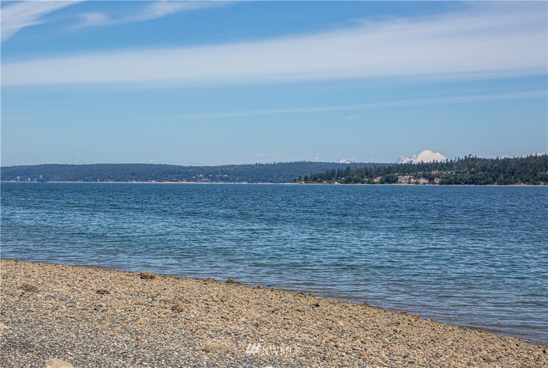 3895 Resort Road Greenbank, WA 98253 - Photo 35 of 39 Gallery Image 35