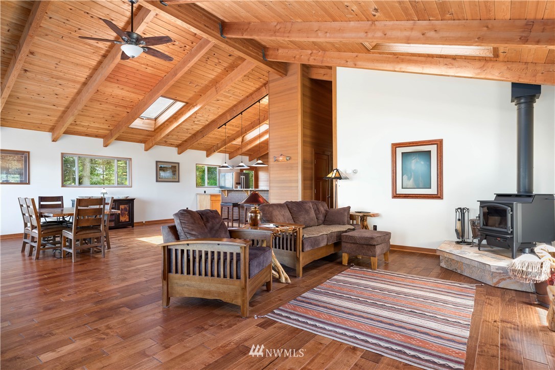3895 Resort Road Greenbank, WA 98253 - Photo 9 of 39 Gallery Image 9
