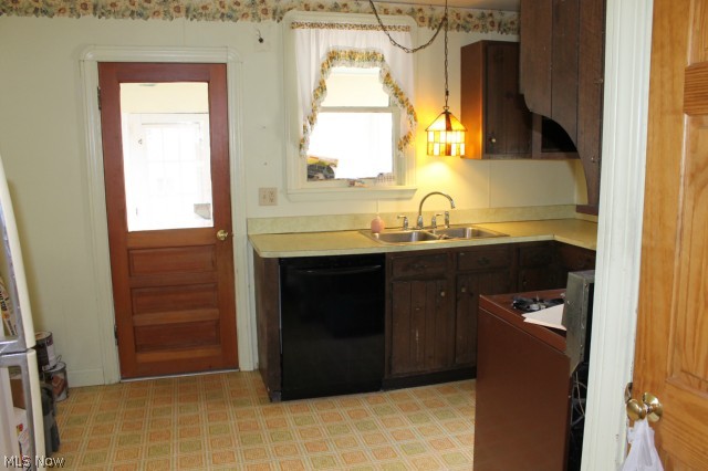 34697 Lorain Road North Ridgeville, OH 44039 - Photo 4 of 13 Kitchen View 2
