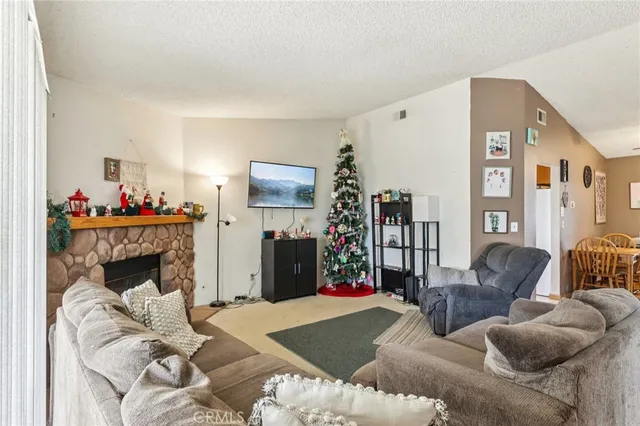 $399,000 | 484 Westminster Drive, San Jacinto, CA 92583