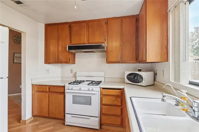 $399,000 | 484 Westminster Drive, San Jacinto, CA 92583