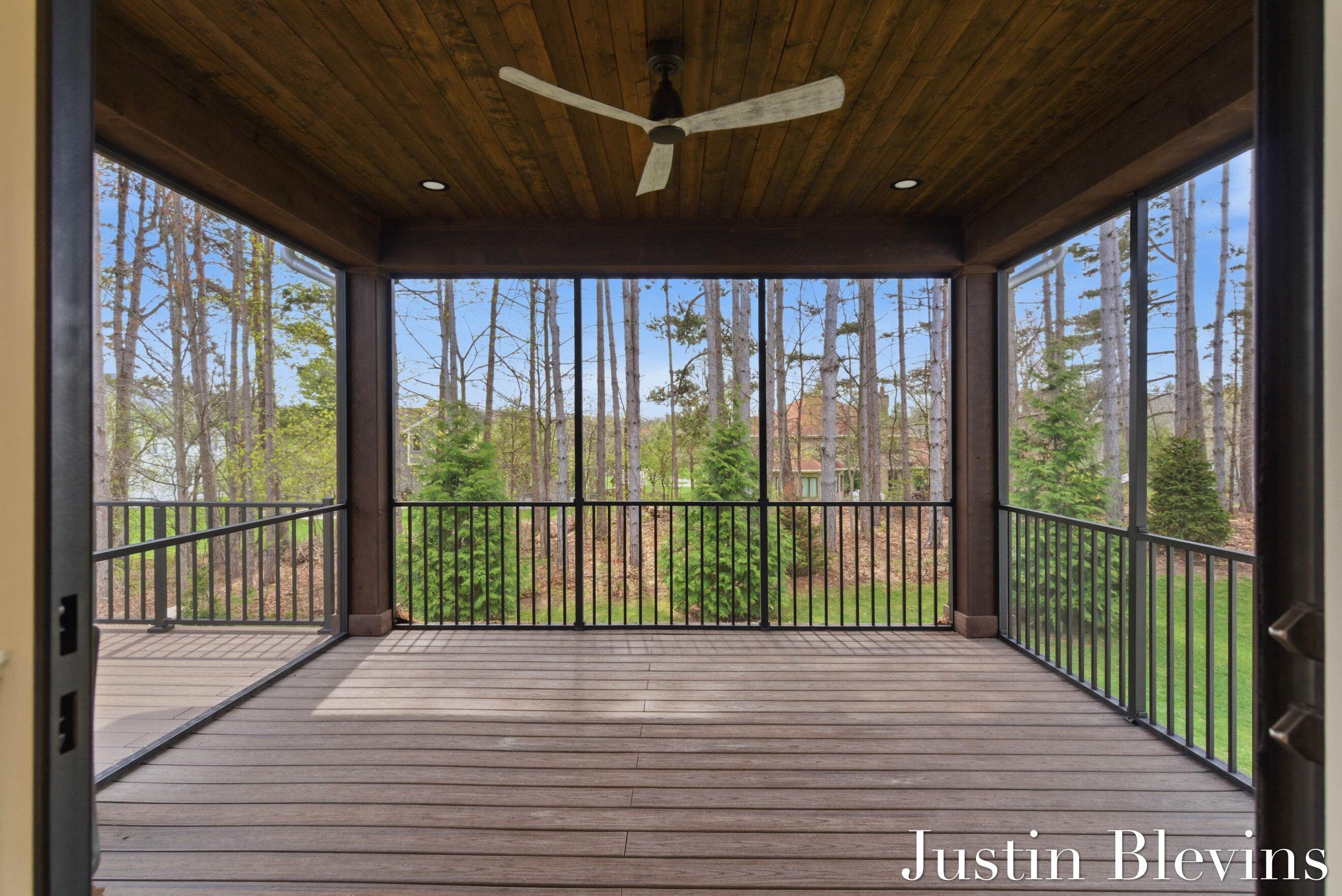 4668 Cascade Road Southeast, Unit 10 Grand Rapids, MI 49546 - Photo 22 of 34 DSC09557