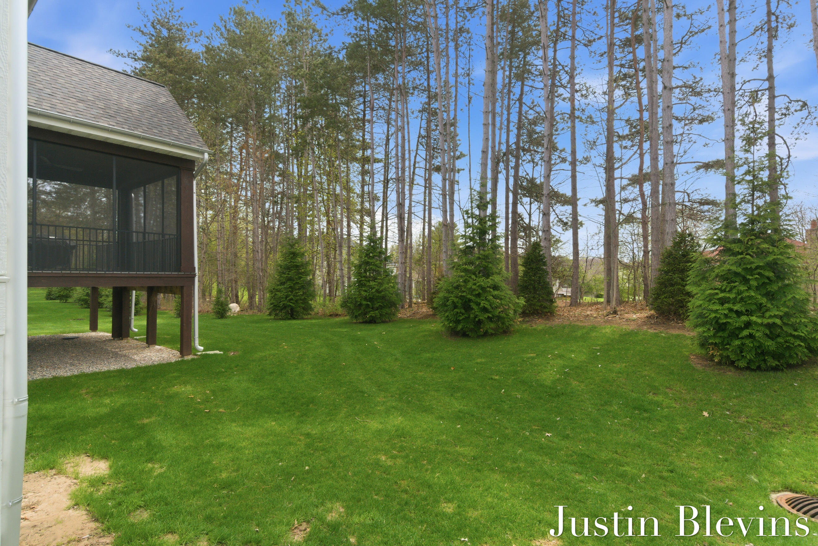 4668 Cascade Road Southeast, Unit 10 Grand Rapids, MI 49546 - Photo 32 of 34 DSC09578