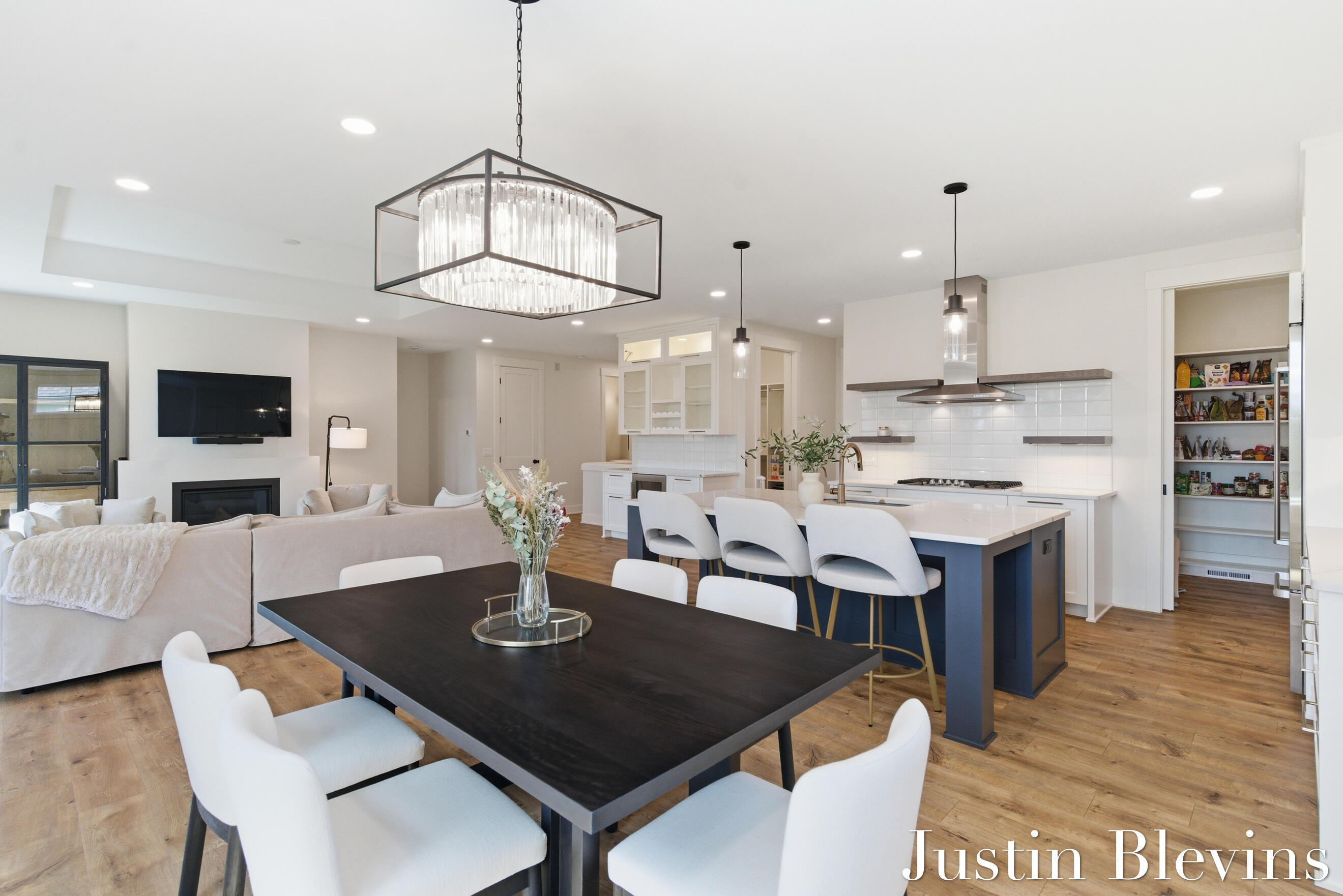 4668 Cascade Road Southeast, Unit 10 Grand Rapids, MI 49546 - Photo 7 of 34 DSC09518
