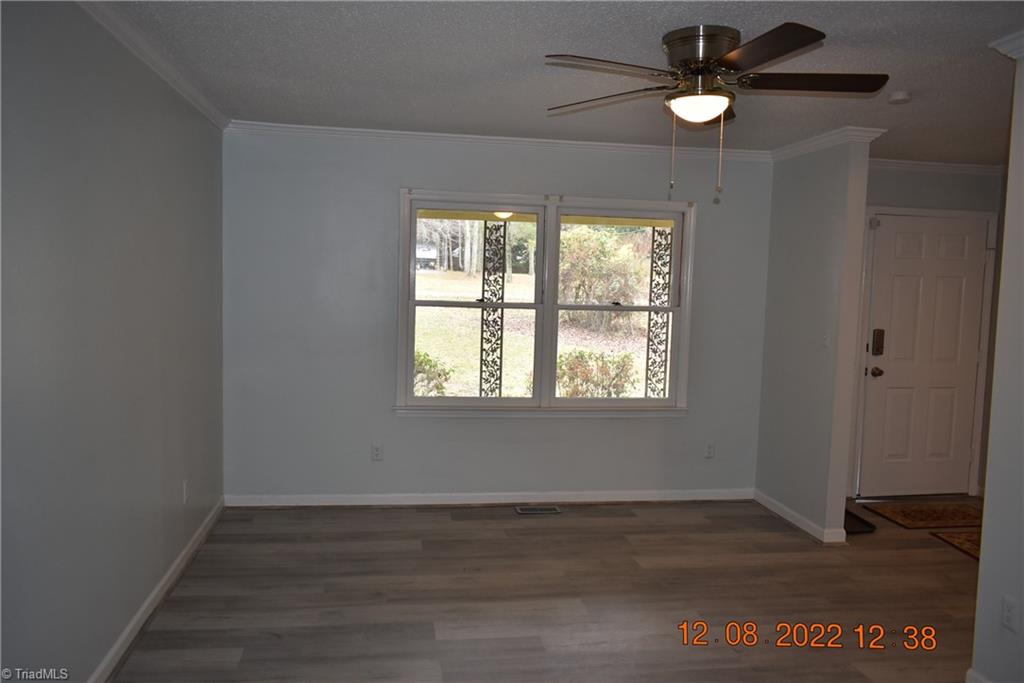 3607 Castleton Road Greensboro, NC 27406 - Photo 4 of 13 Gallery Image 4