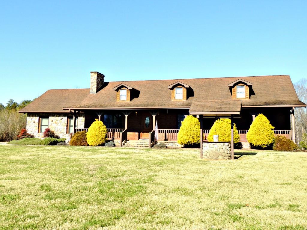 2425 Snow Creek Road Northeast Hickory, NC 28601 - Photo 2 of 35 Gallery Image 2
