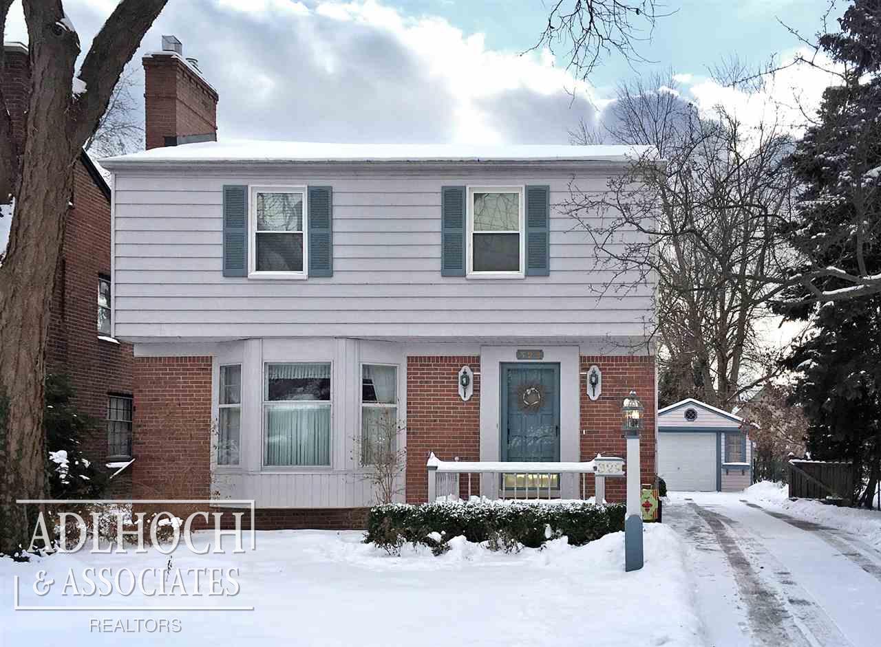 329 Moross Road Grosse Pointe, MI 48236 - Photo 1 of 20 31337428.JPG