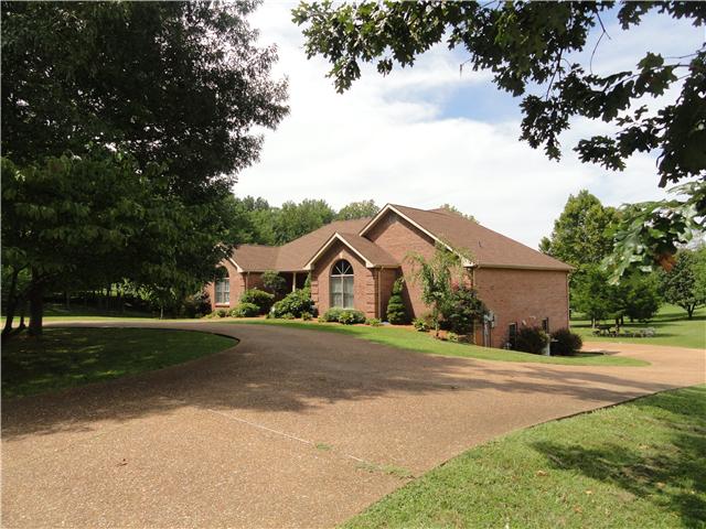 726 Vaughan Road Clarksville, TN 37043 - Photo 1 of 20 Side view of this all-brick home. Note the expansive driveway/parking area on side and back.