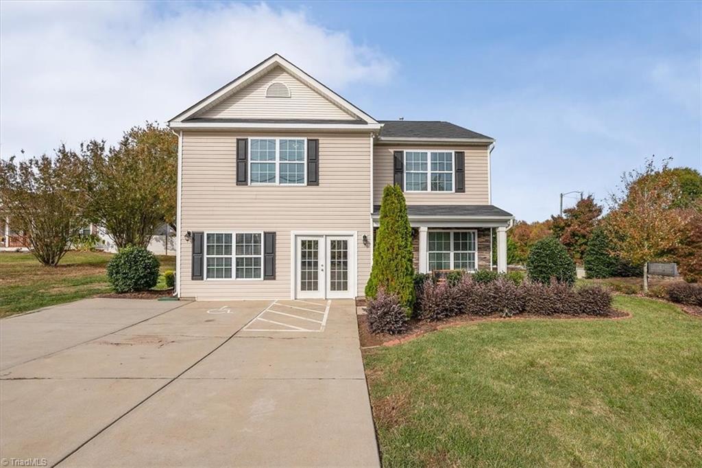 541 Barnes Road Winston-Salem, NC 27107 - Photo 3 of 35